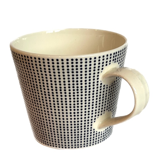 Royal Doulton Other - Royal Doulton Pacific Mug Cup White & Blue Dots Holds 12 oz Porcelain
